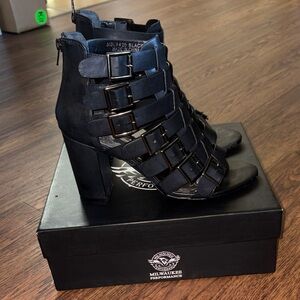 Milwaukee Leather women black sandal